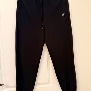 ALO Like New Accolade Black Sweatpant Joggers